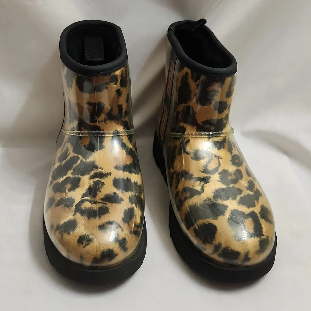 UGG Classic Clear Mini Panther Animal Print Cozy Short Boots (W Size 7)